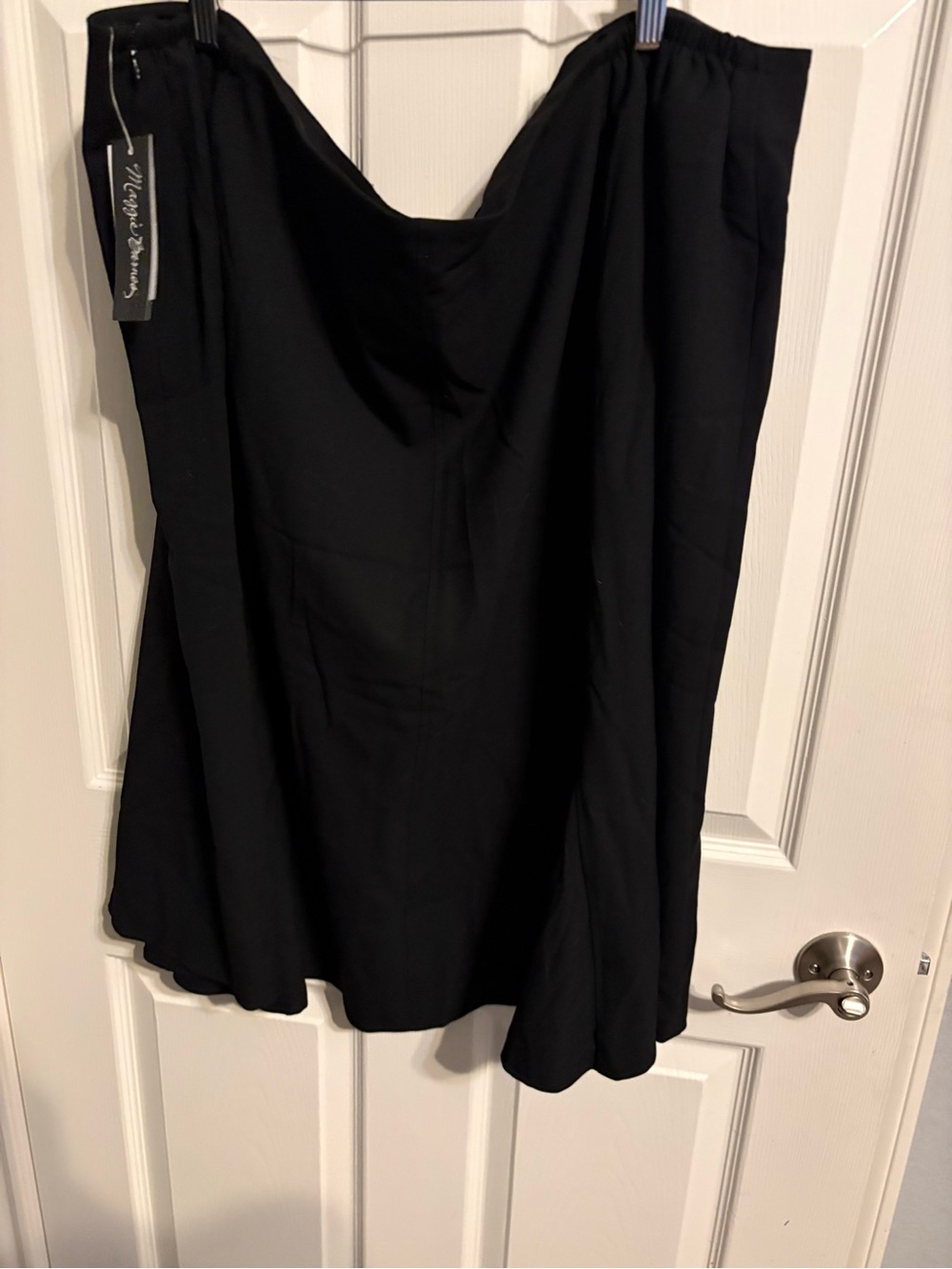 487- NWT Maggie Barnes Black Midi skirt